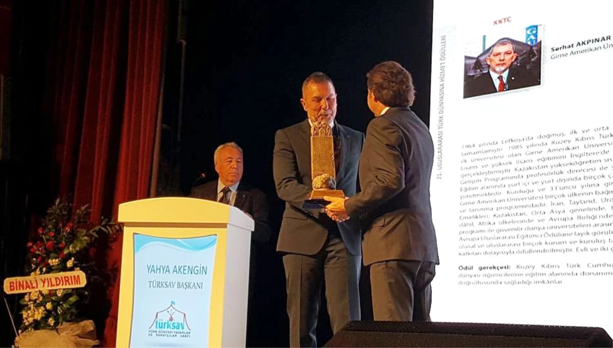 Akpınar\'a Türk Dünyasına Hizmet Ödülü