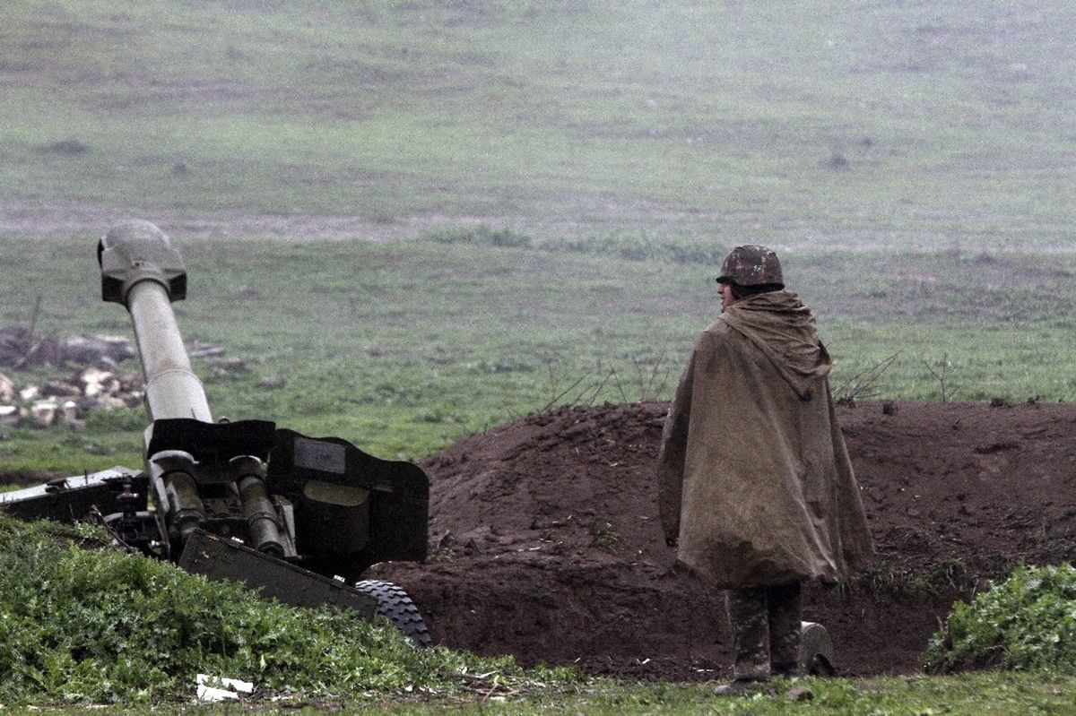 Azerbaycan, Ermenistan\'a Ait Uçaksavar Füze Sistemini Imha Etti