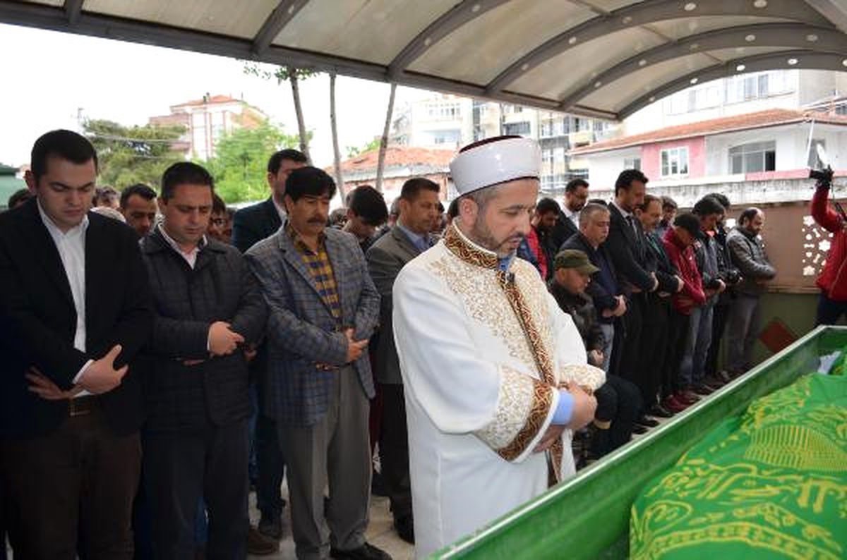 Bafra\'daki Kazada Ölen Otomobil Sürücüsü Toprağa Verildi