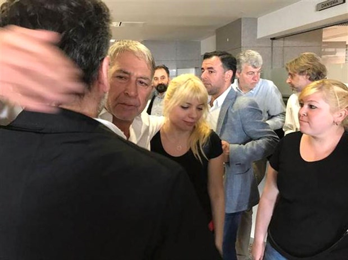 Dha İstanbul - Gazeteci Oğuz Güven Tutuklandı(1)