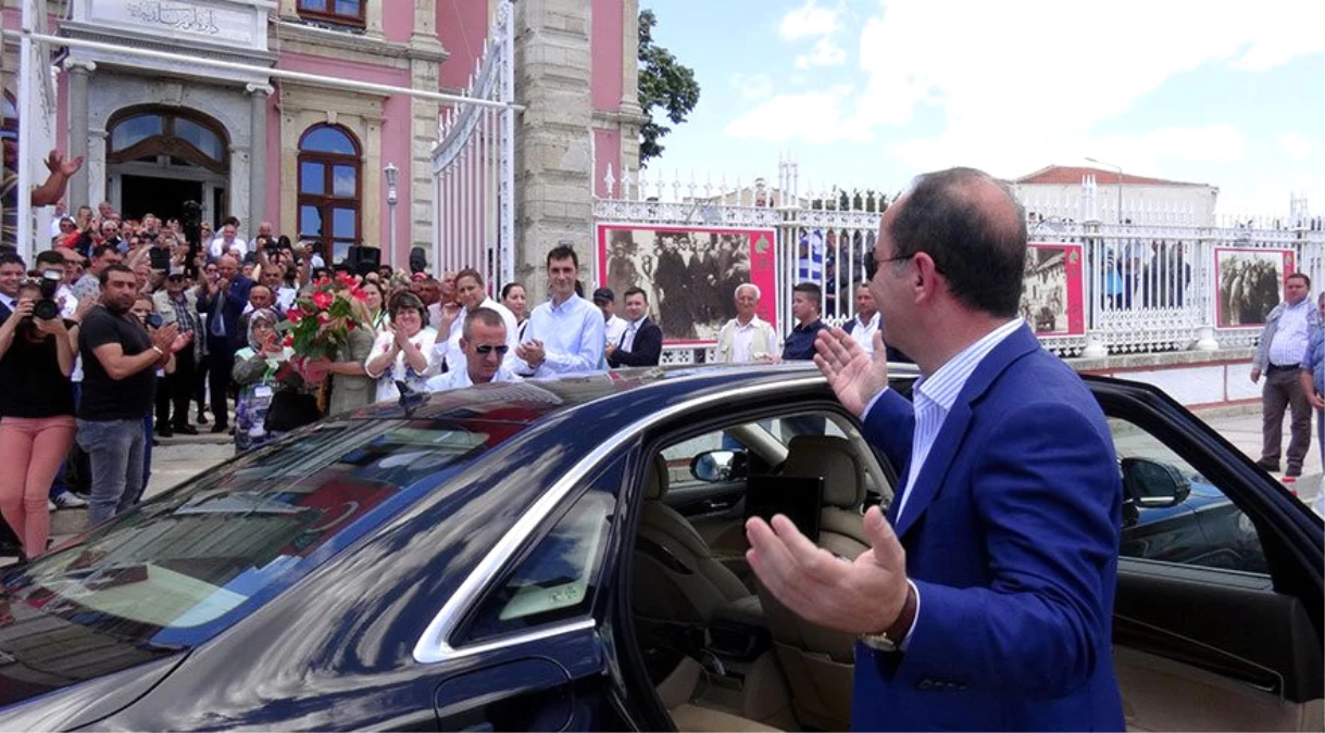 Edirne Belediye Başkanı Gürkan, Alkışlarla Karşılandı (2)