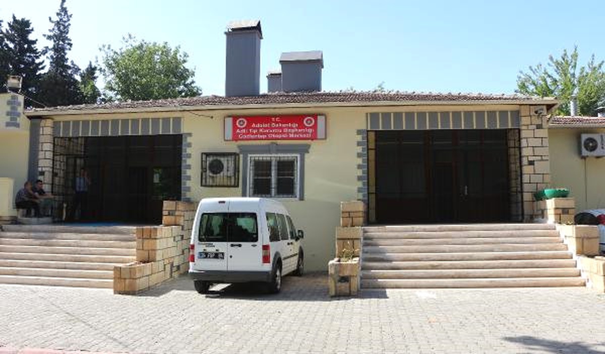 Gaziantep\'te, Otomobilin Çarptığı Suriyeli Öldü