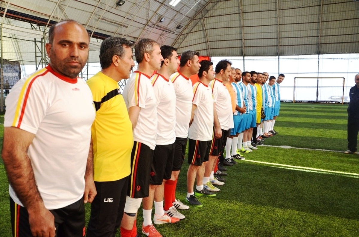 Halı Saha Futbol Turnuvasında Heyecan Sürüyor
