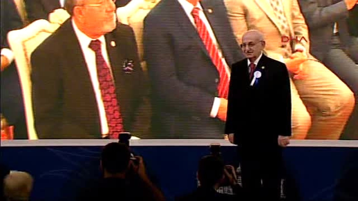 İsmail Kahraman\'a "Fahri Doktora" Unvanı