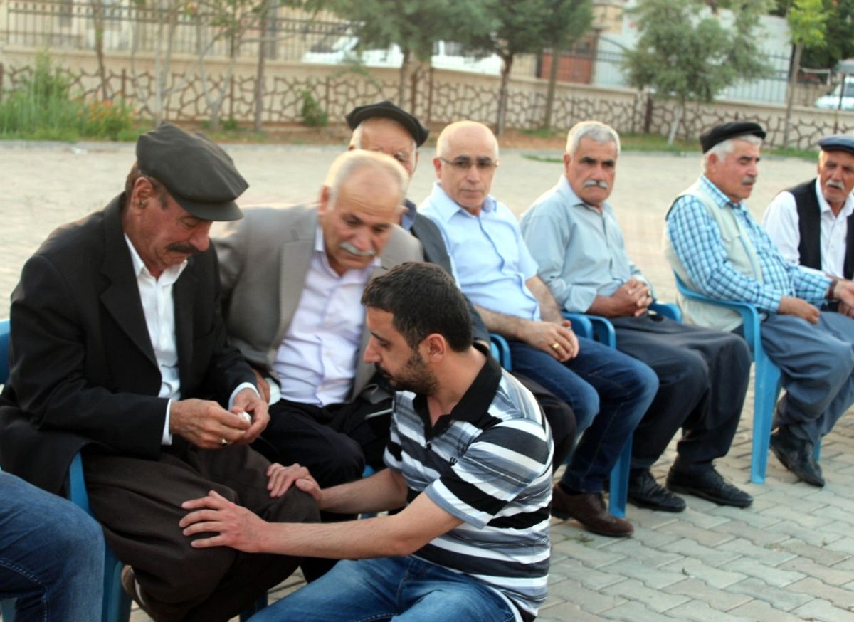 Kazada Kızı Için Görmesin Diye Kendini Siper Etmiş