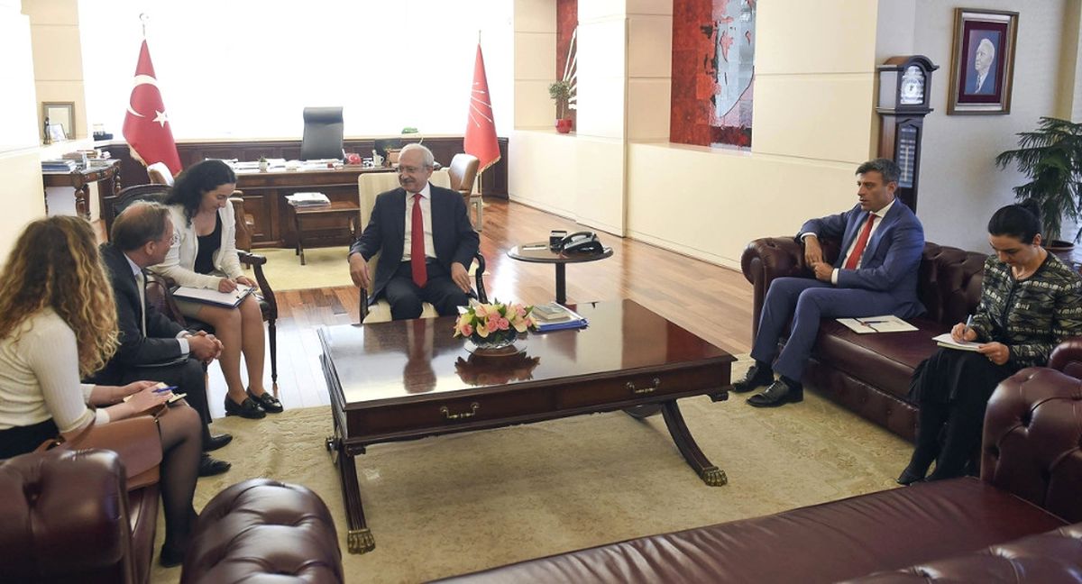 Kılıçdaroğlu Danimarka Büyükelçisi Ile Görüştü