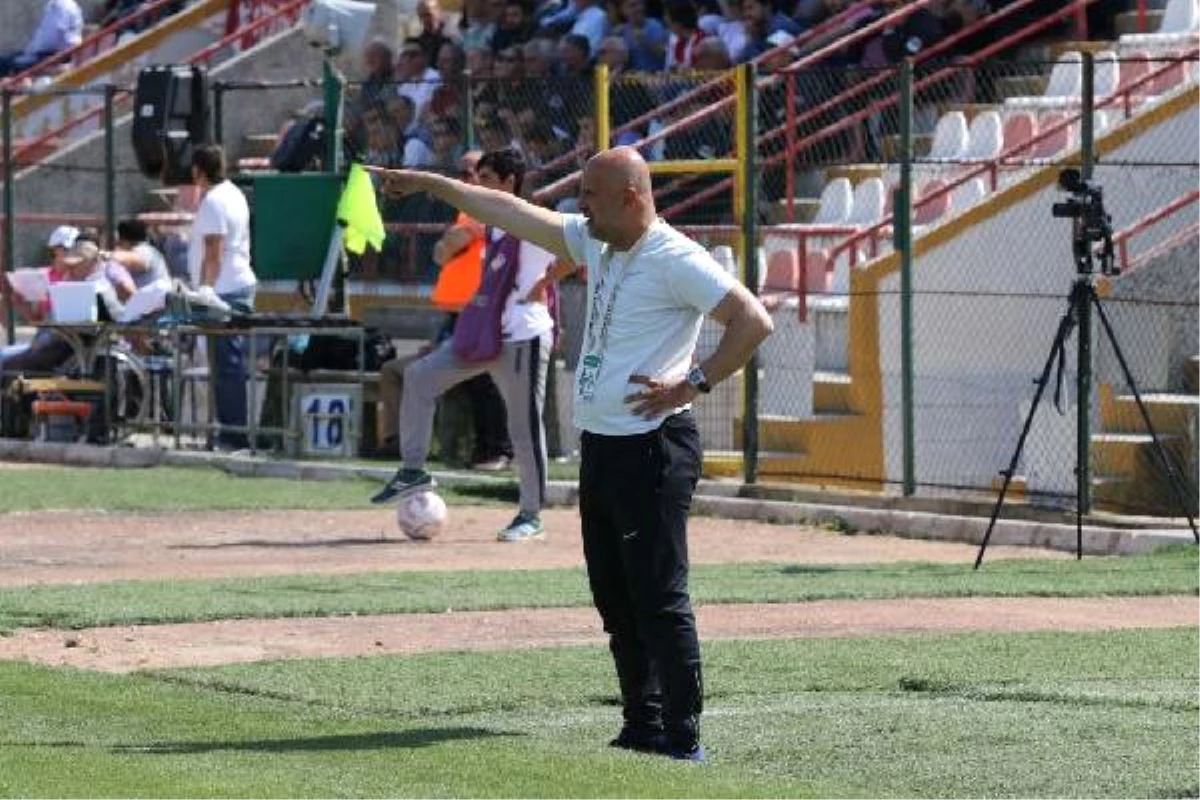 Manisa Büyükşehir Belediyespor Play Off\'u Bekliyor
