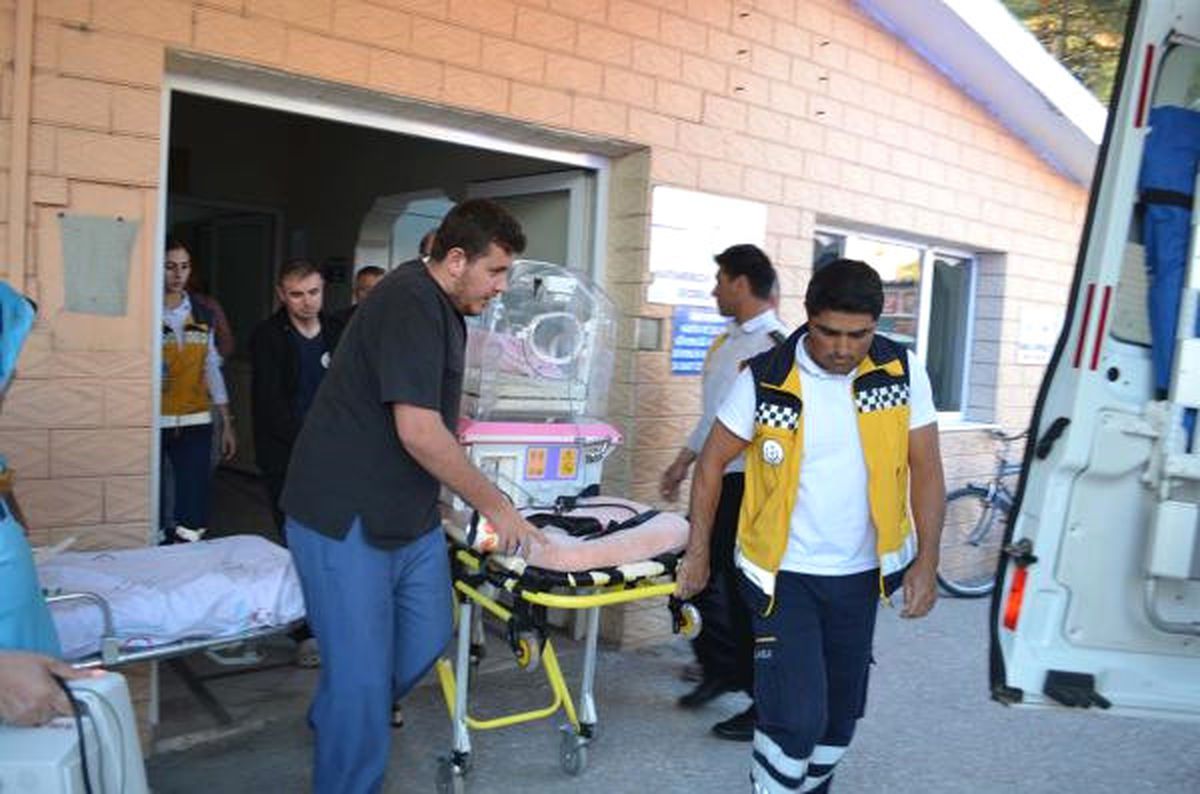 Manisa\'da Çöp Poşetinde Bebek Bulunması