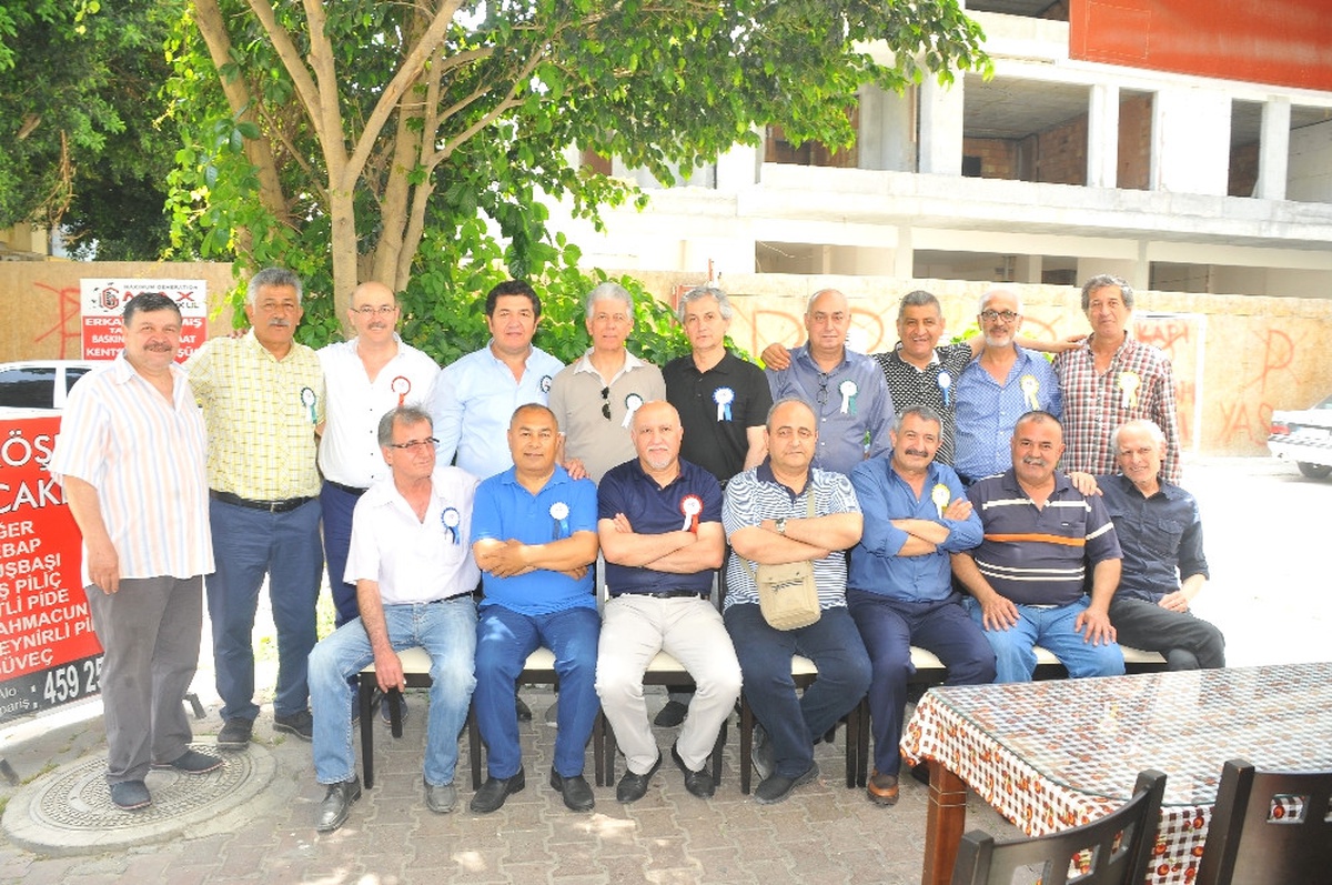 Sosyal Medya Onları 40 Yıl Sonra Bir Araya Getirdi