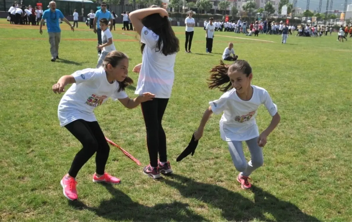 Spor Şenlikleri Sokak Oyunları ile Renklendi