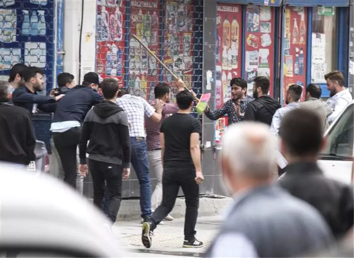 Sultangazi Karıştı, Yüzlerce Vatandaş 1 Afganı Linç Etmeye Kalktı