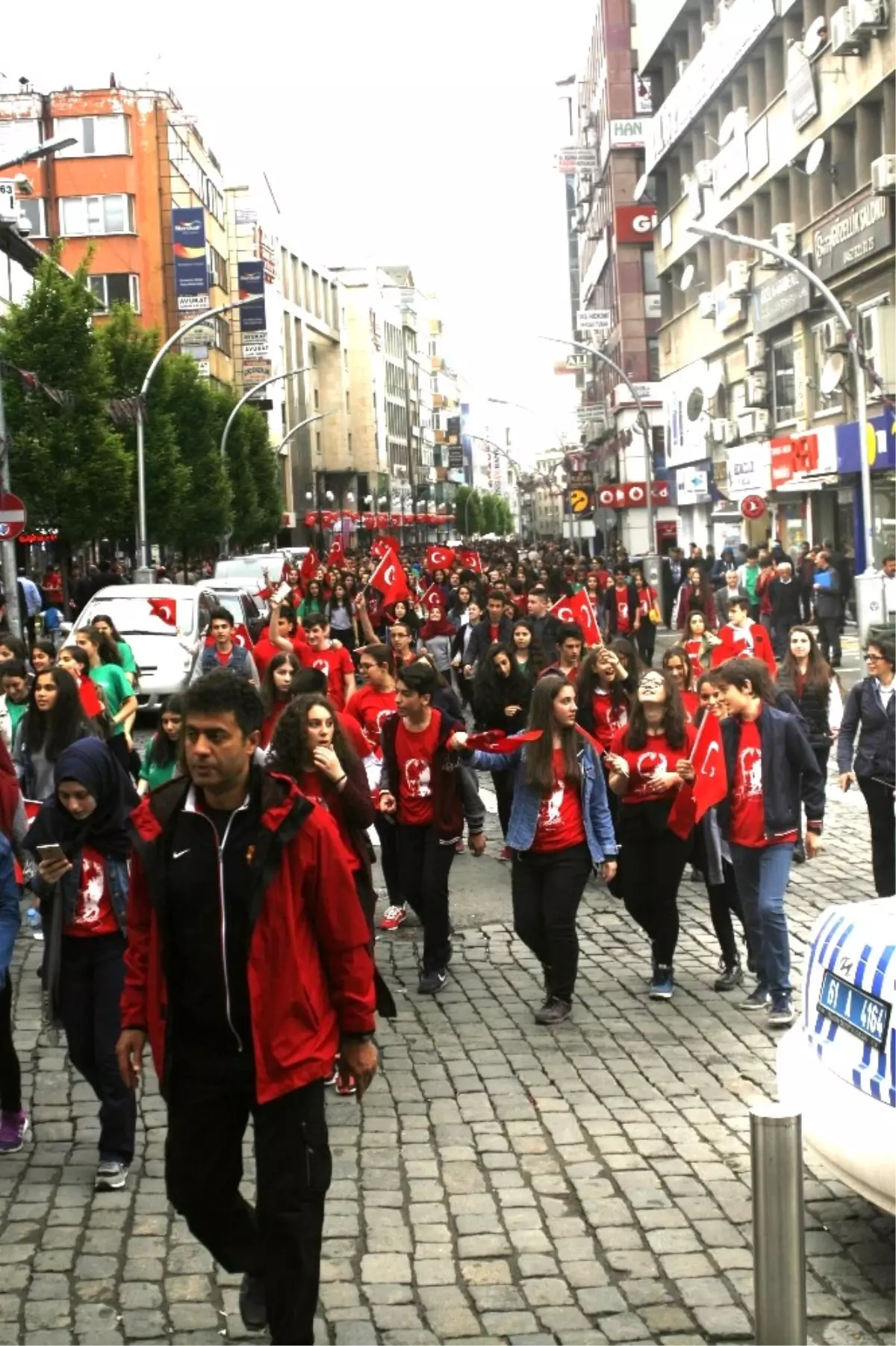 Trabzon\'da "Gençlik Yürüyüşü" Düzenlendi