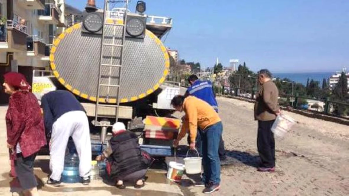 3 Günlük Su Kesintisine Vatandaşlar Tepki Gösterdi