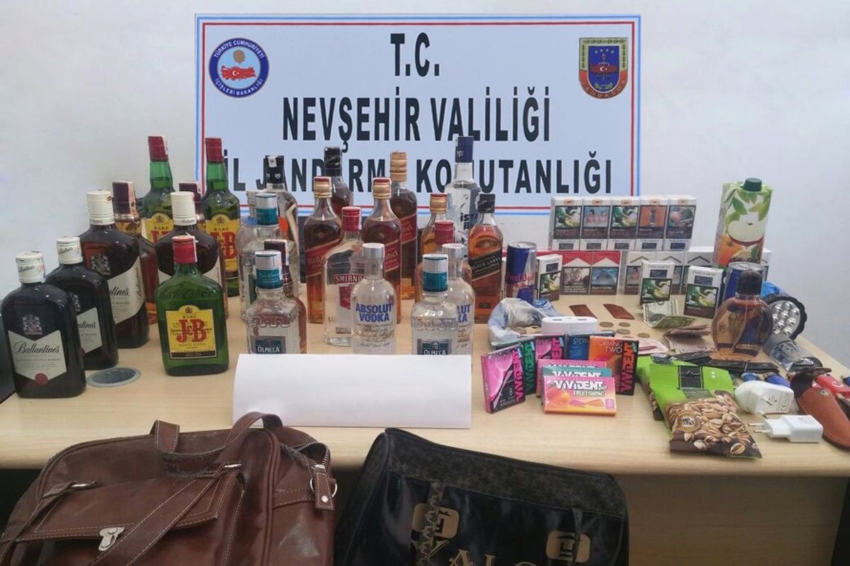 5 Bin Lira Değerinde Alkol ve Sigara Çalan Zanlı Yakalandı