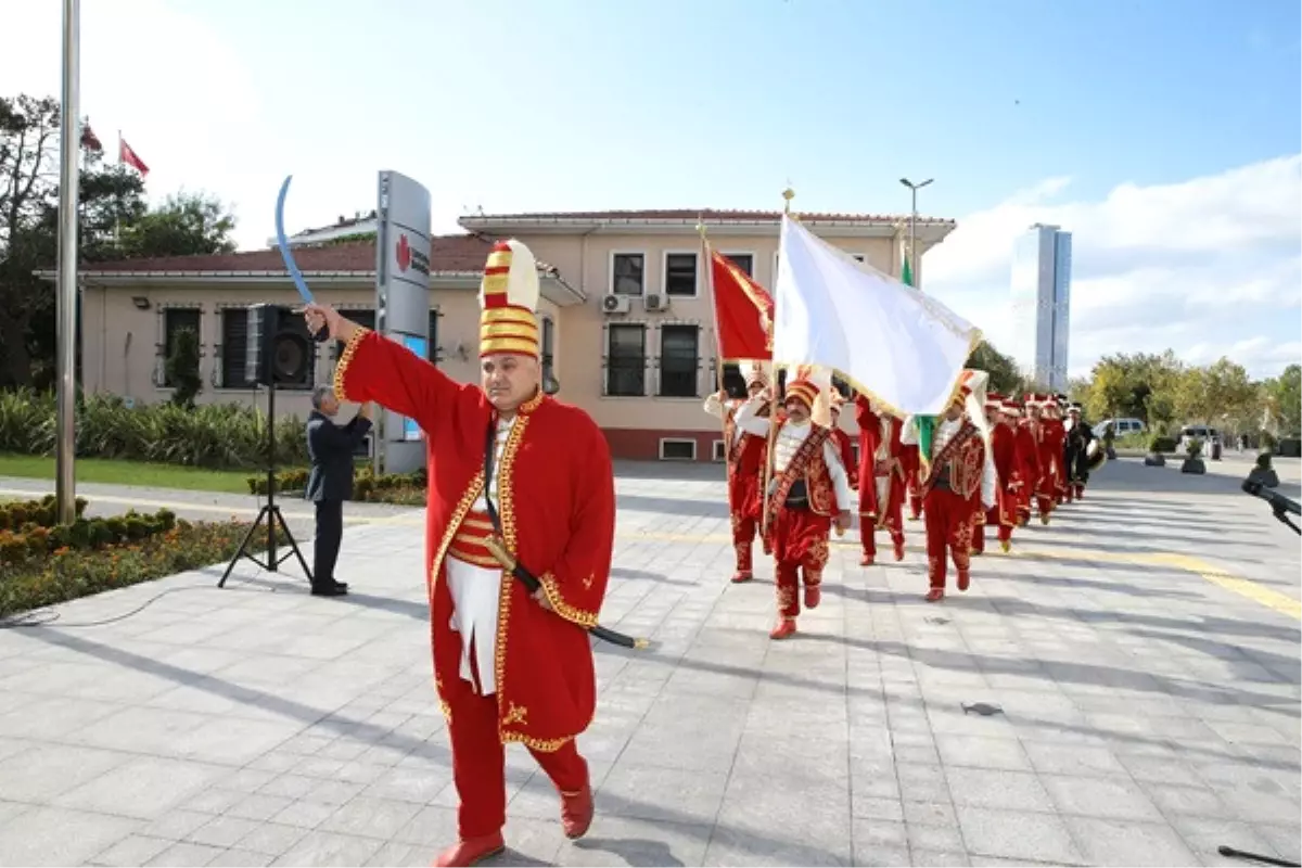 Akhisar\'da "Çağlak Festivali" Başladı