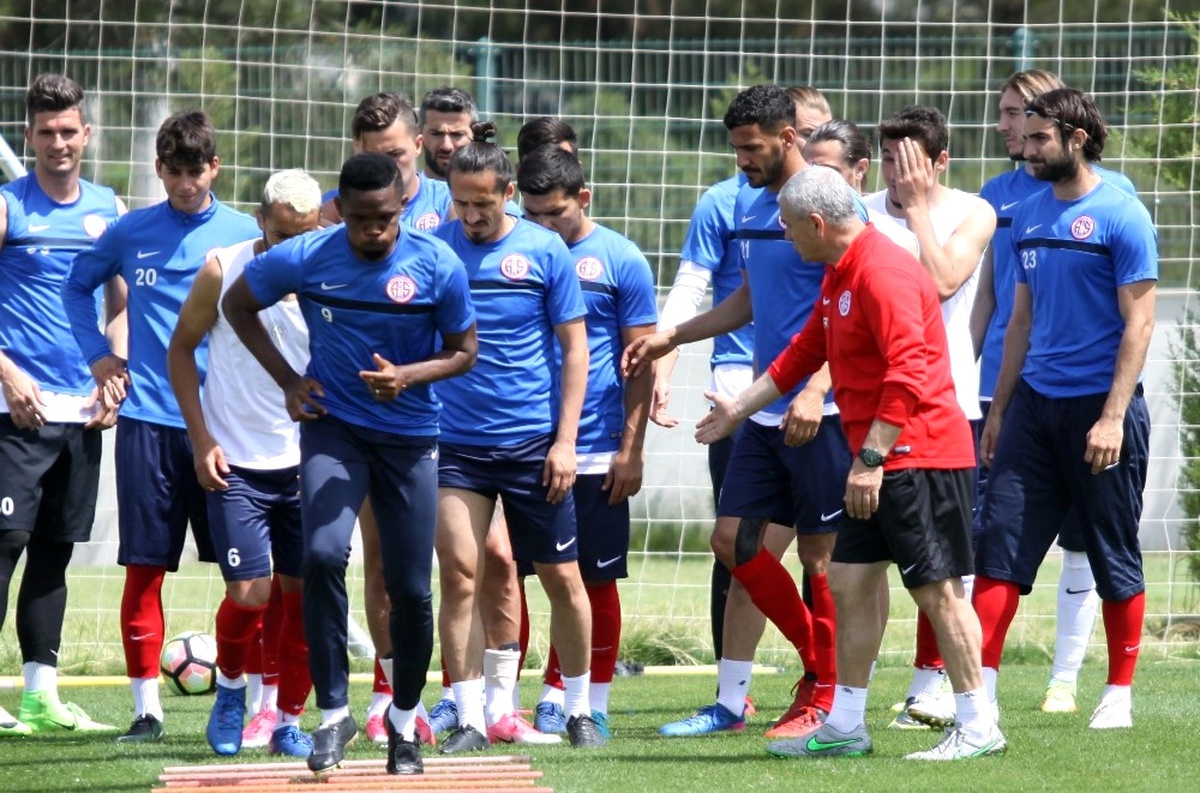 Antalyaspor\'da Bursaspor Hazırlıkları Sürüyor