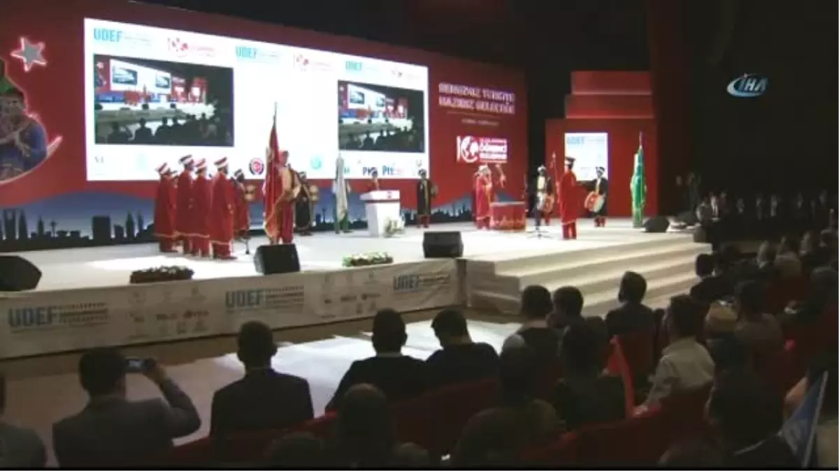 Başbakan Yardımcısı Kurtulmuş, Türkiye\'de Eğitim Gören Yabancı Öğrencilere Seslendi