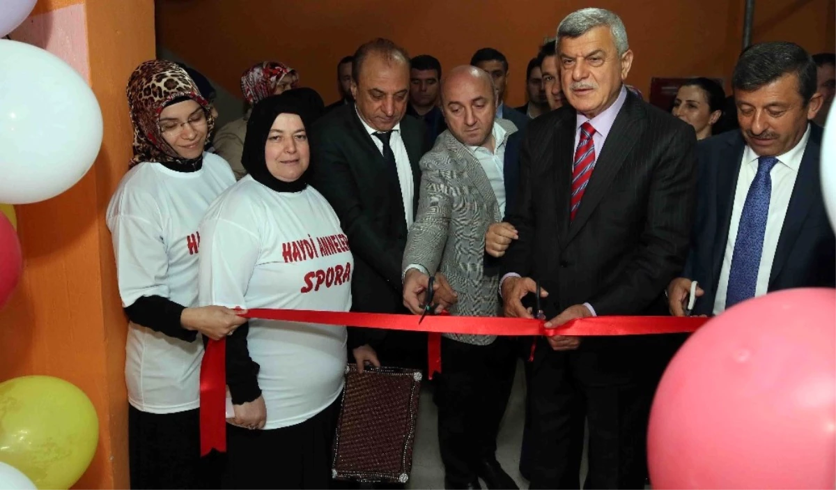 Başkan Karaosmanoğlu, Darıca\'da Okulları Ziyaret Etti