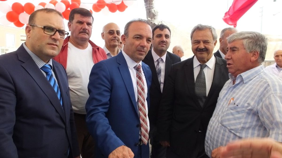 Burhaniye\'de Kermes Geliri 75 Öğrenciye Harçlık Olacak