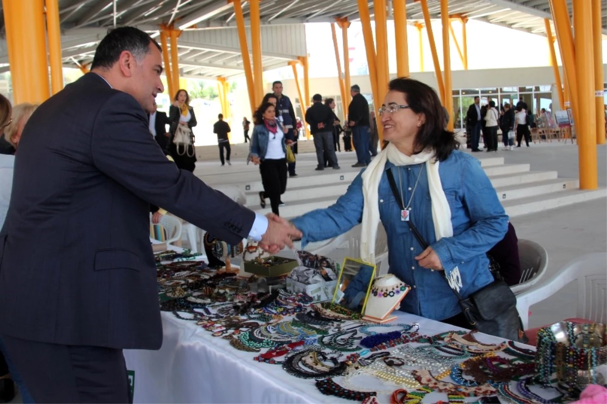 Çankaya Evlerindeki Kursiyerlerin El Emekleri Görücüye Çıktı