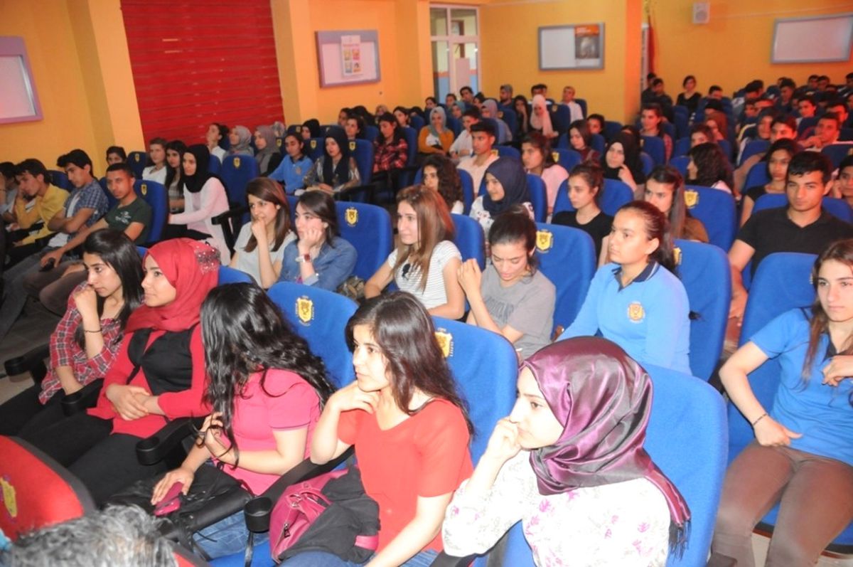 Cizre\'de \'Uyuşturucu\' Konferansı