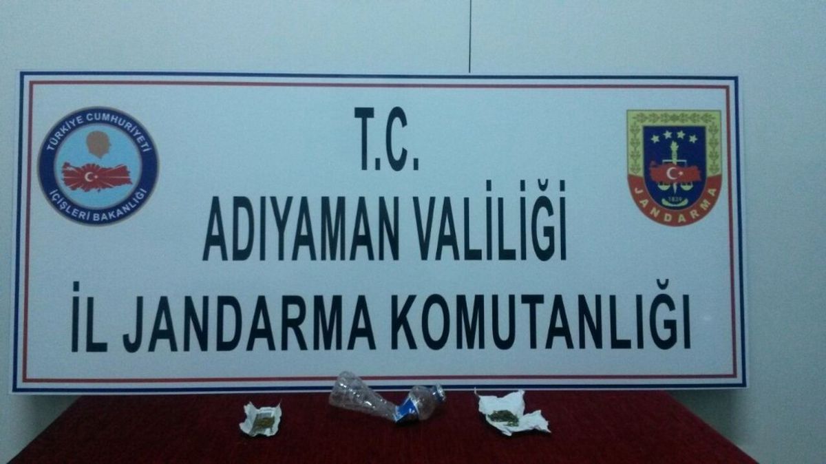 Durumundan Şüphelenilen Şahsın Üzerinden Uyuşturucu Çıktı