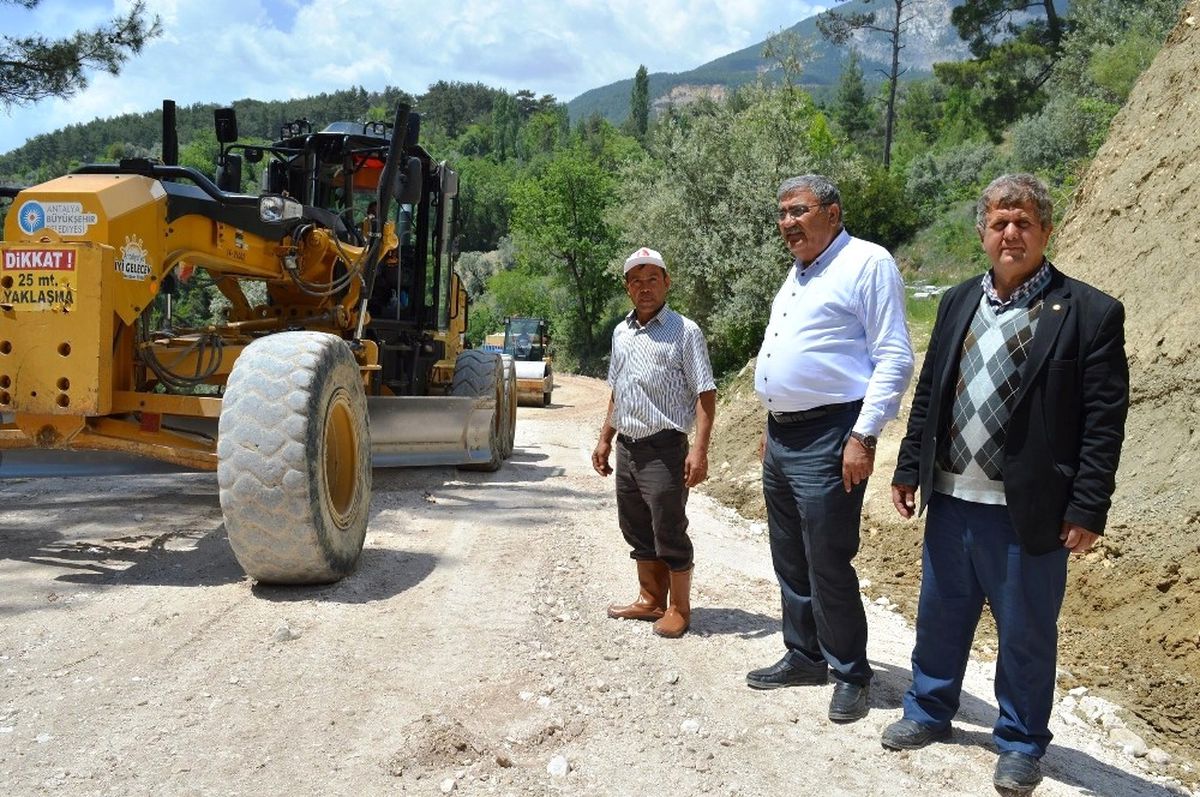 Finike Günçalı ve Kaş Doğantaş Grup Yolları Yapılıyor
