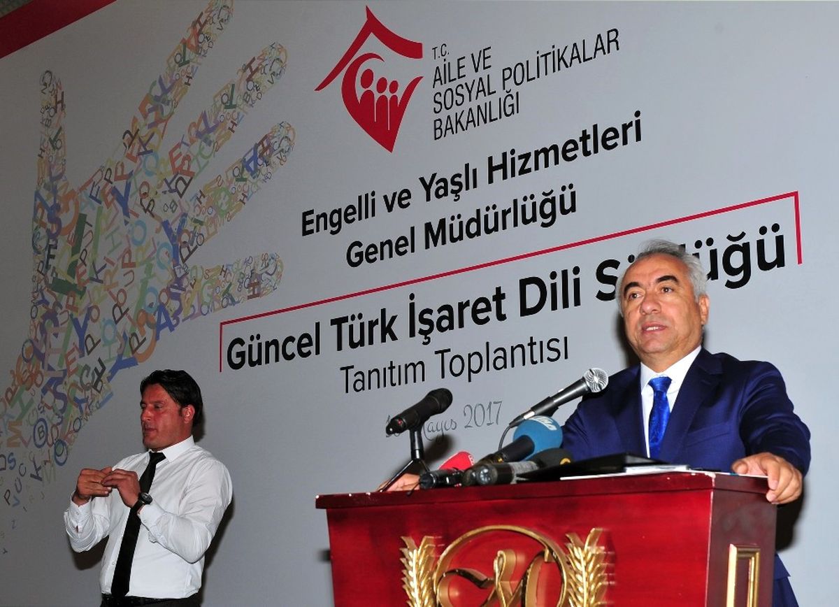 Güncel Türk İşaret Dili Sözlüğü" Tanıtım Toplantısı Ankara\'da Yapıldı