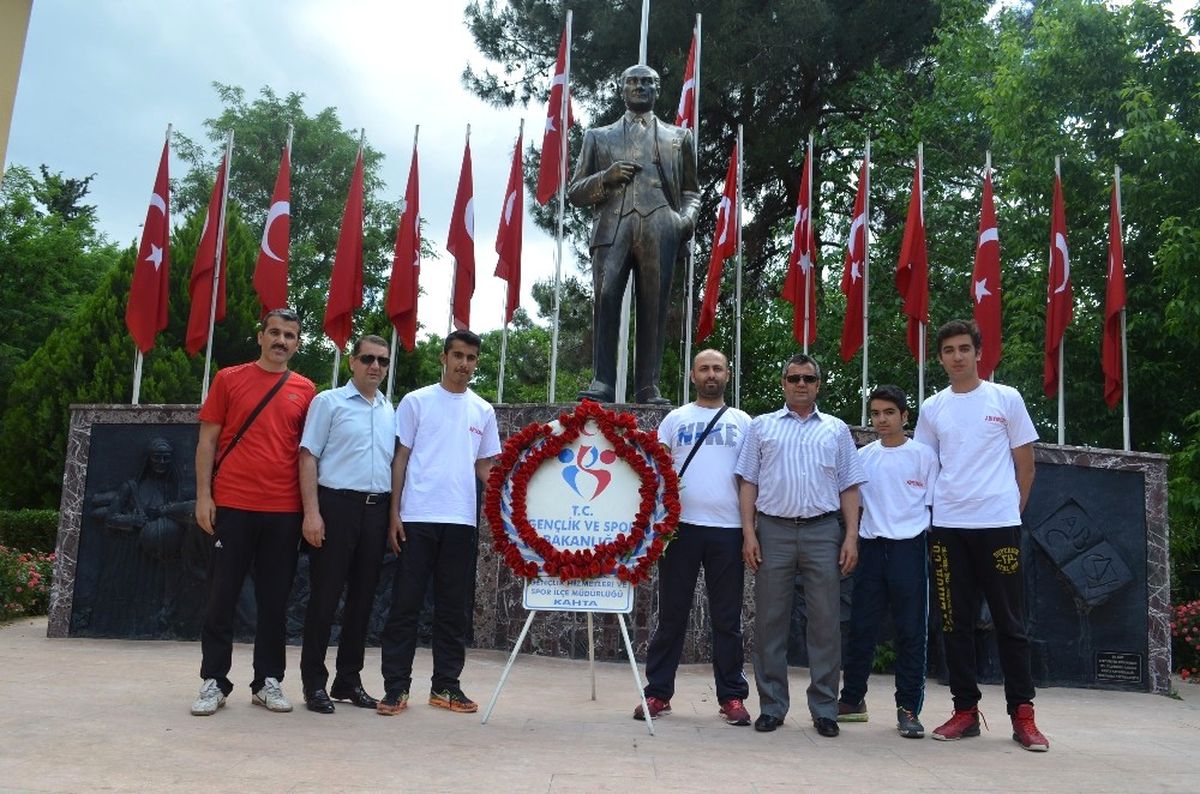 Kahta\'da Gençlik Haftası Kutlandı