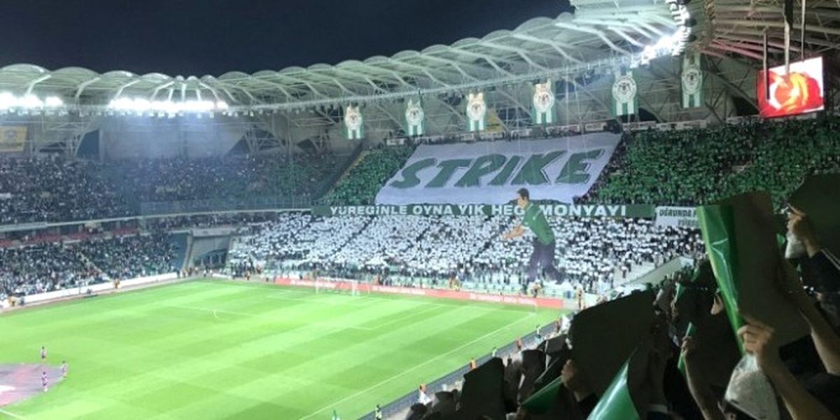 Konyaspor\'dan Muhteşem Koreografi