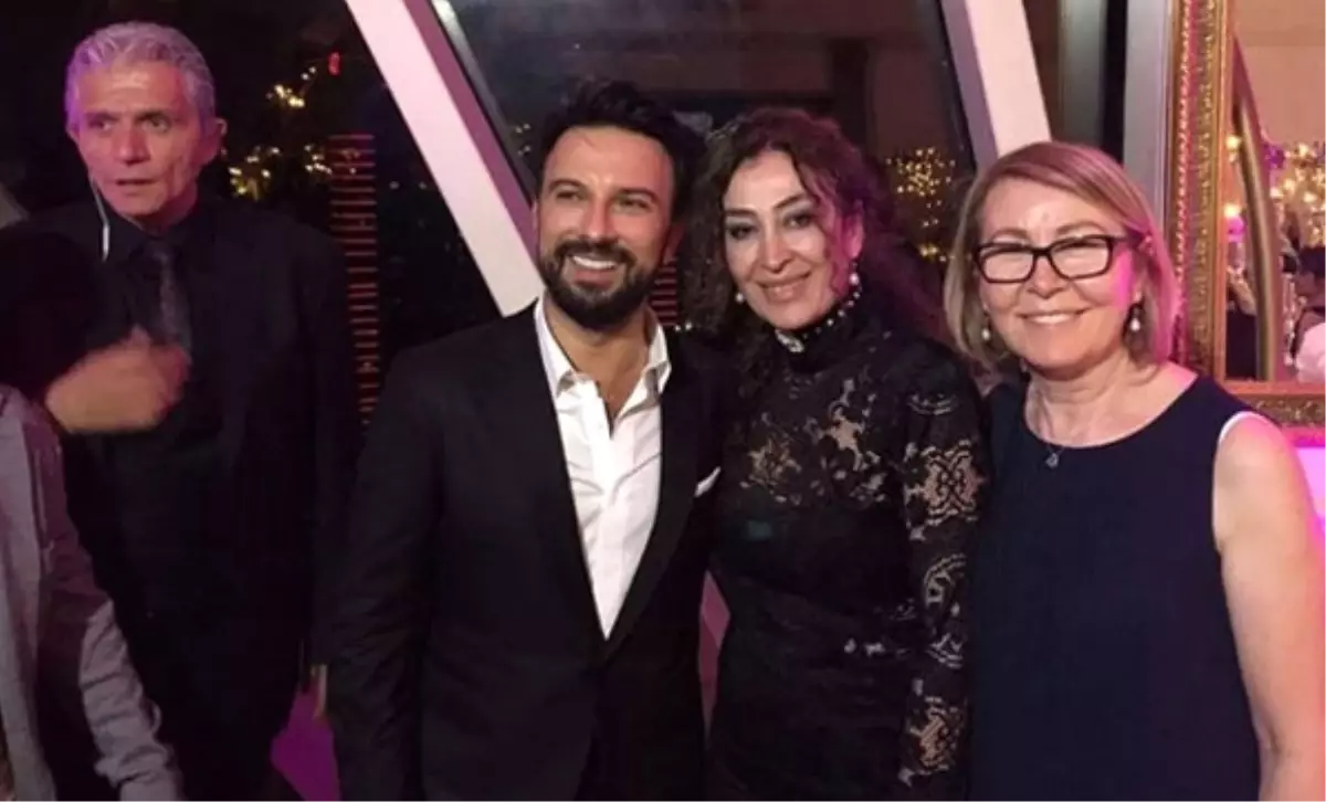 Megastar Tarkan Şoförünün Düğününde Göbek Attı