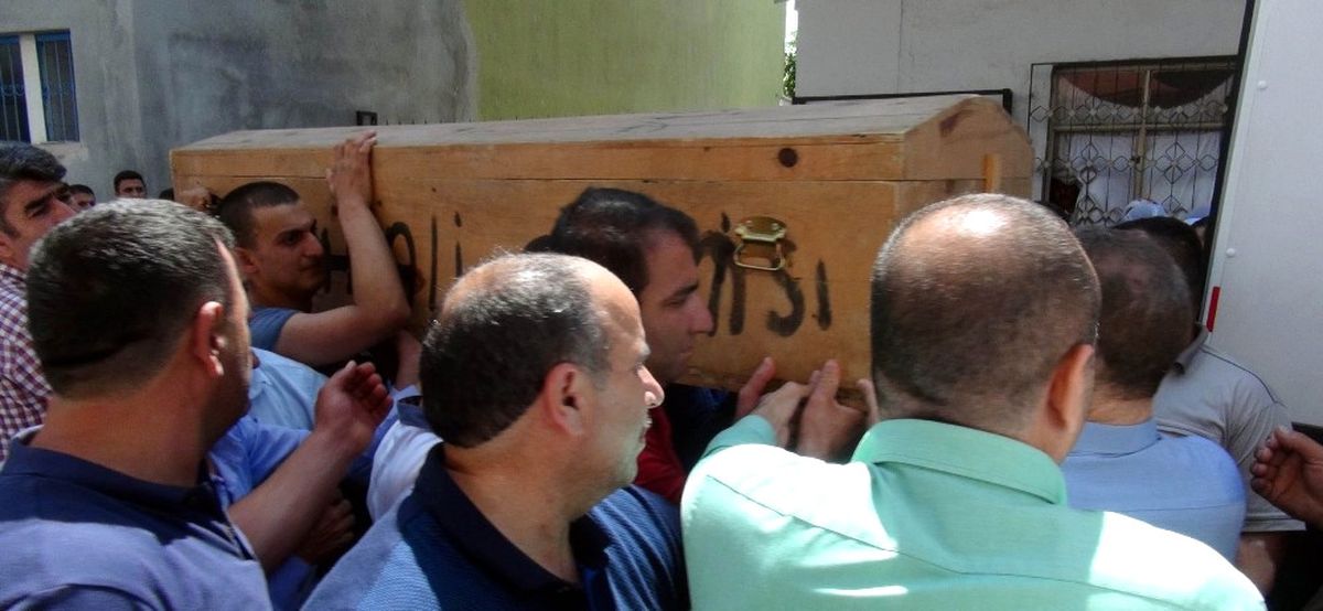 Mersin\'de Tehlikeli Gerginlik: 7 Yaralı, 11 Gözaltı (3)