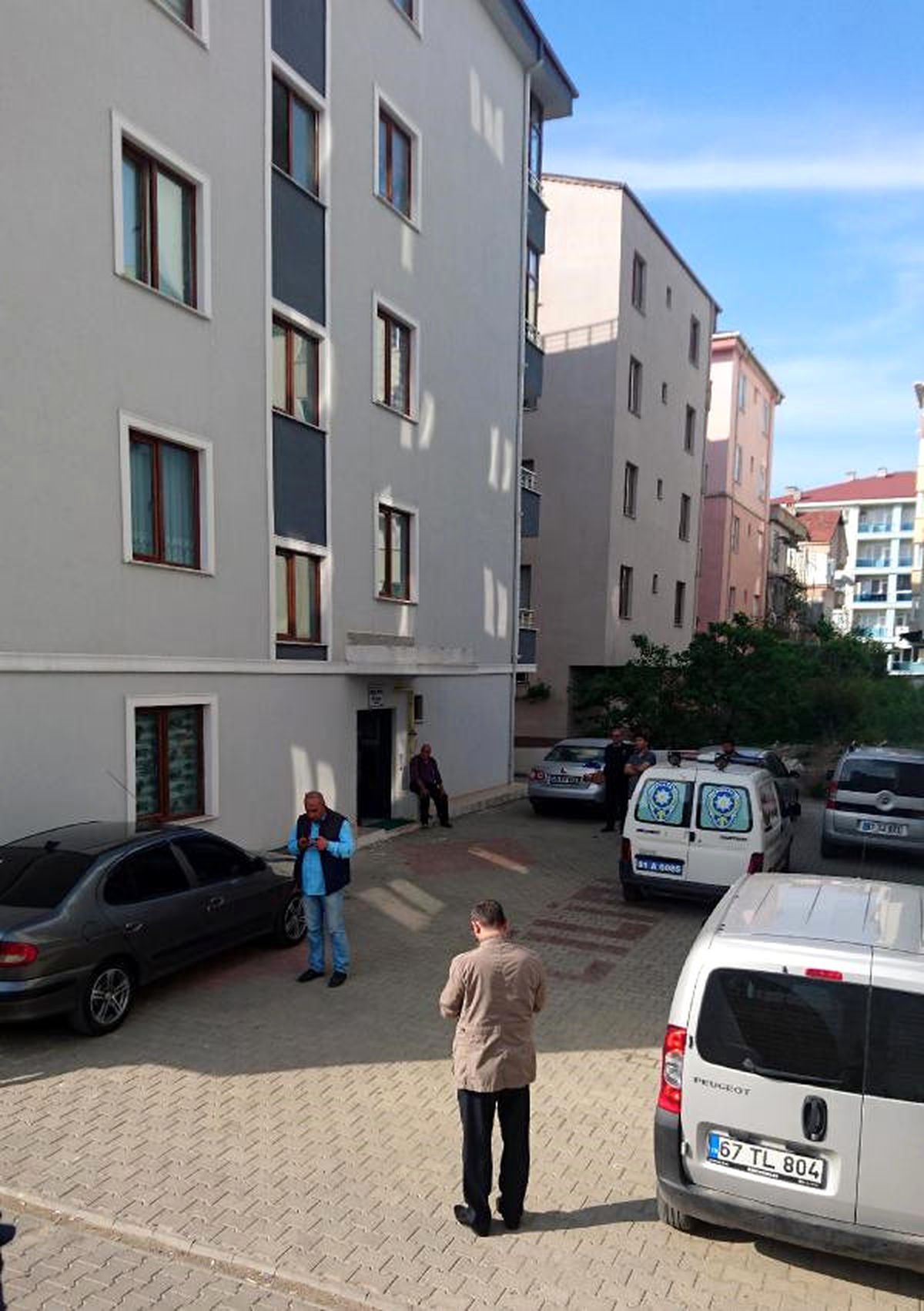 Polis Memuru Beylik Tabancasıyla İntihar Etti