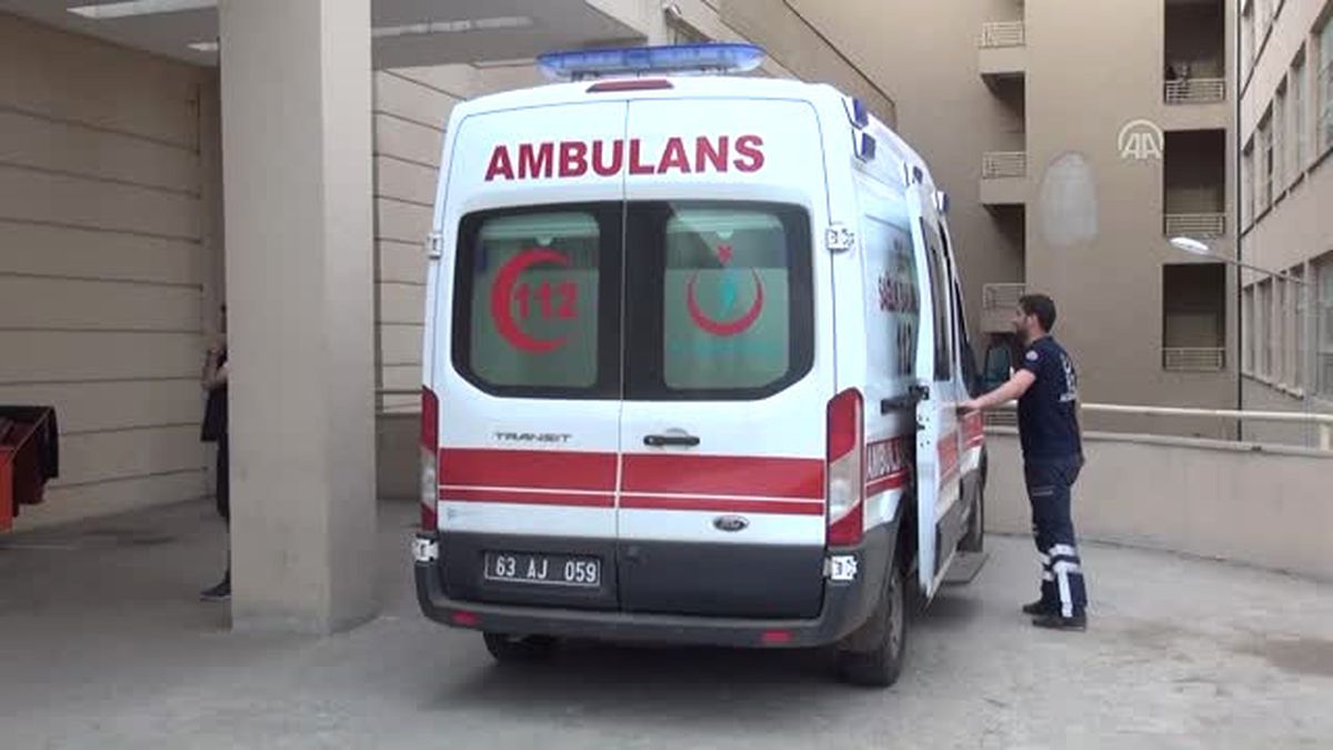 Şanlıurfa\'da Otomobile Silahlı Saldırı: 1 Yaralı
