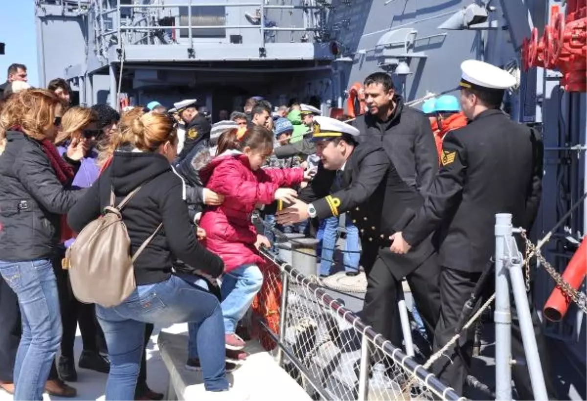 Savaş Gemileri Bodrum\'da Halkın Ziyaretine Açıldı
