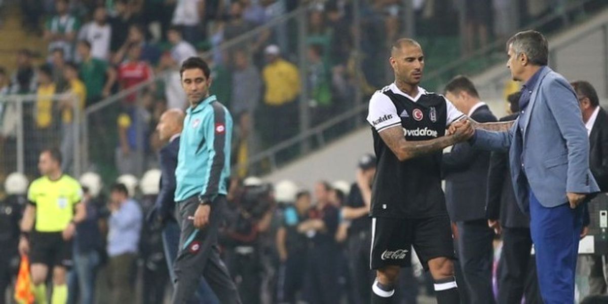 Şenol Güneş: 2. Sarı Kartı Görebilirdi