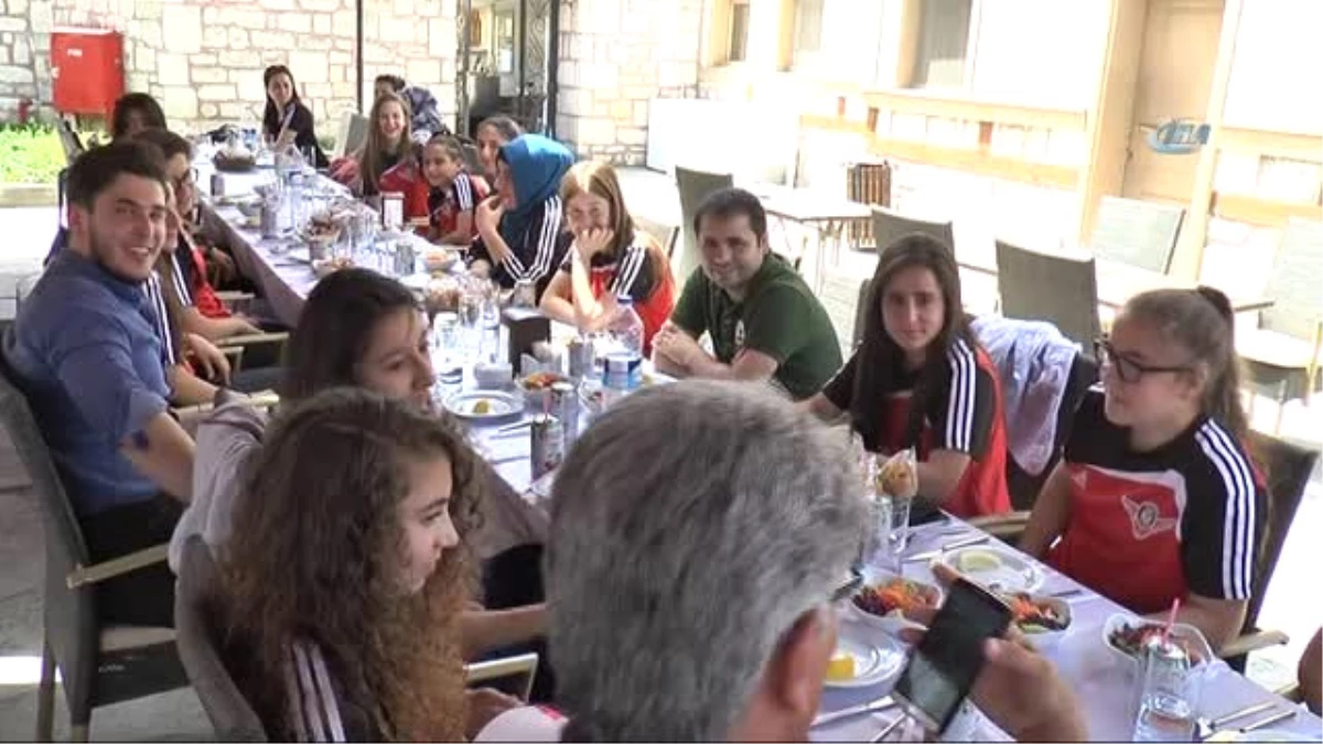 Somalı Çocuklar Eyüp Belediyesi Tarafından Ağırlandı