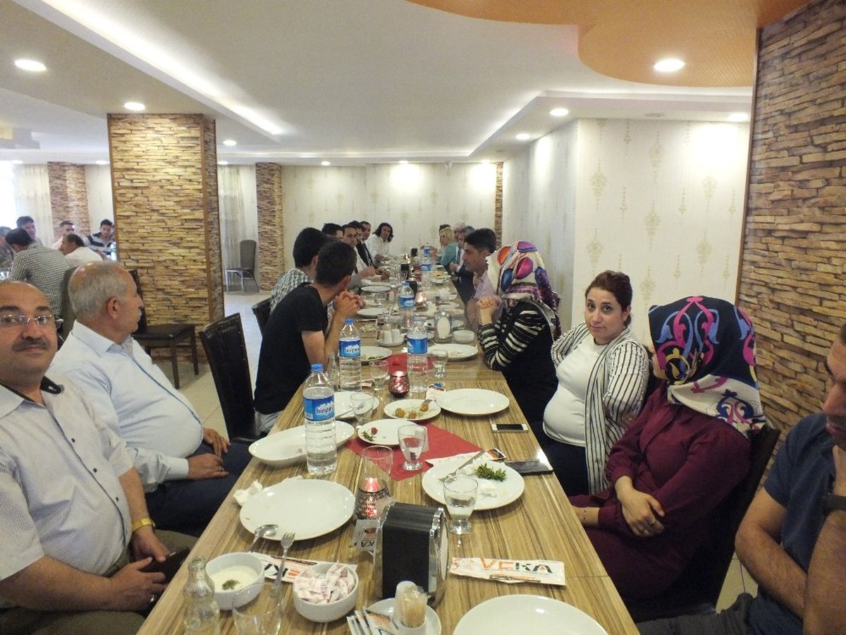 Tayini Çıkan Nüfus Müdürü İçin Veda Yemeği Düzenlendi