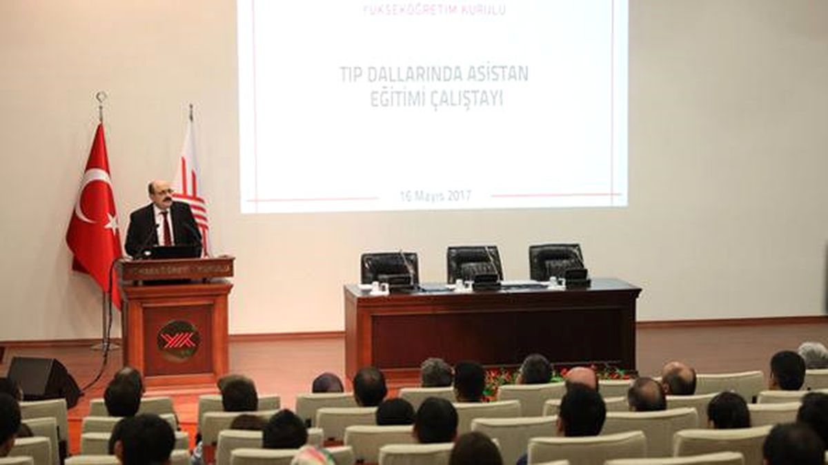 Tıp Asistanları YÖK\'te Buluştu
