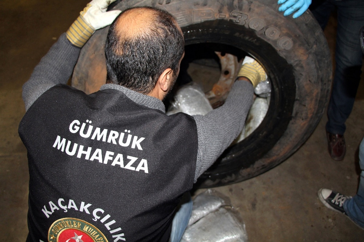Tır Lastiğinden 114 Kilo Esrar Çıktı