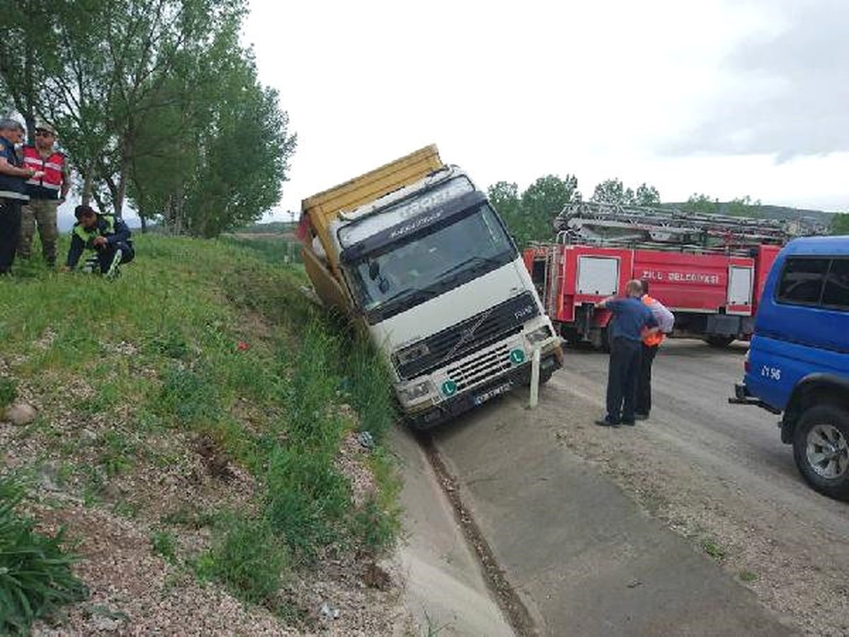 Tokat\'ta Trafik Kazası: 1 Ölü, 1 Yaralı