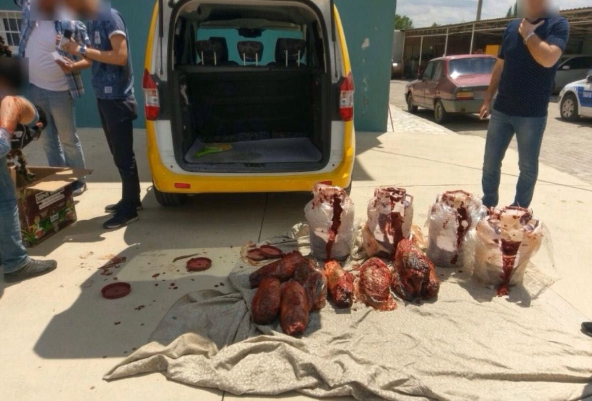 Uşak\'ta 8 Kilo Esrar Yakalandı