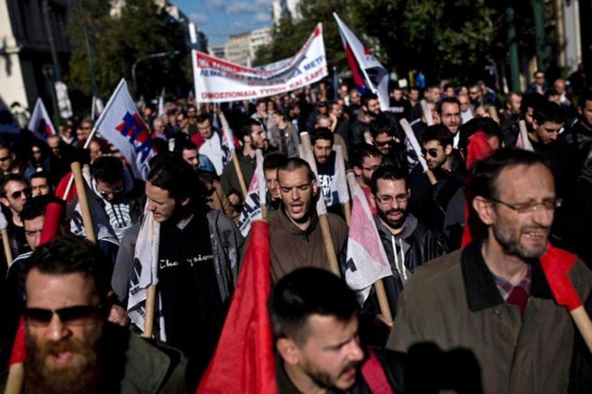 Yunanistan\'da Gazeteciler 24 Saatlik Greve Girdiler.