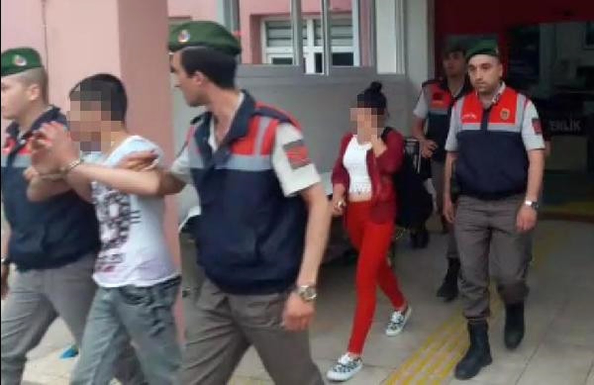 35 Bin Dolarlık Gümüş Takı Çalan 4 Kişi Yakalandı