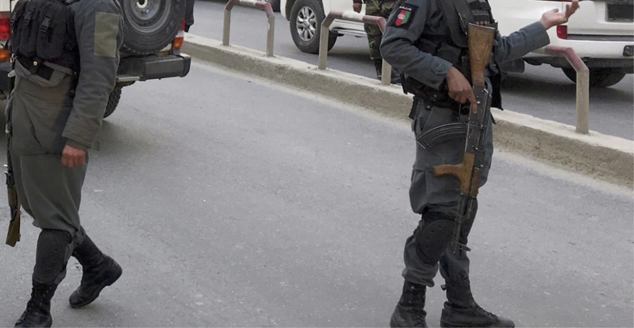 Afganistan\'da Televizyon Kanalı Binasına Silahlı Saldırı