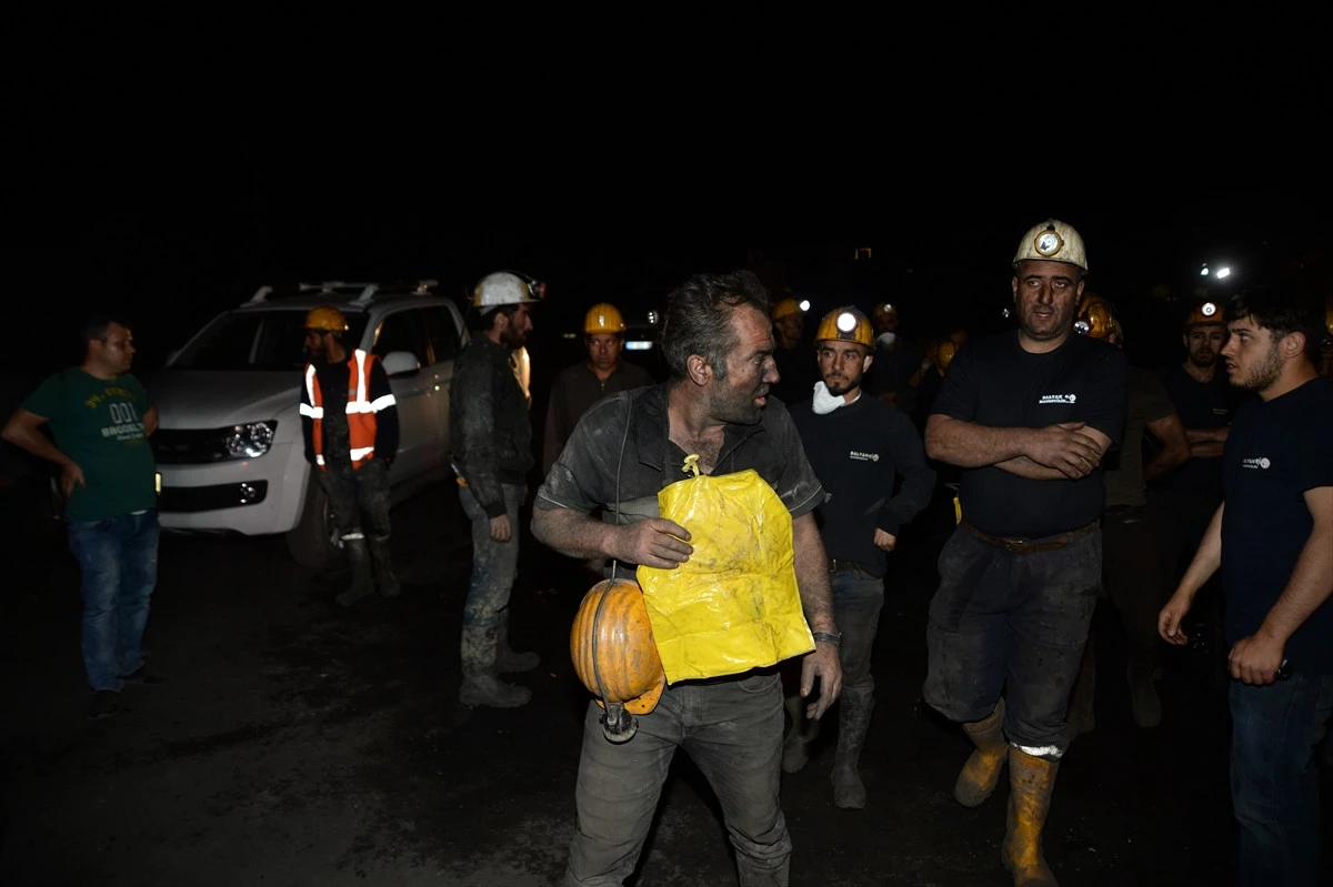 Antalya\'da Maden Ocağında Göçük: 2 İşçi Mahsur