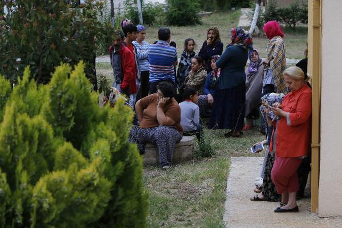 Antalya TOKİ Konutlarında Patlama: 2 Ölü (1)