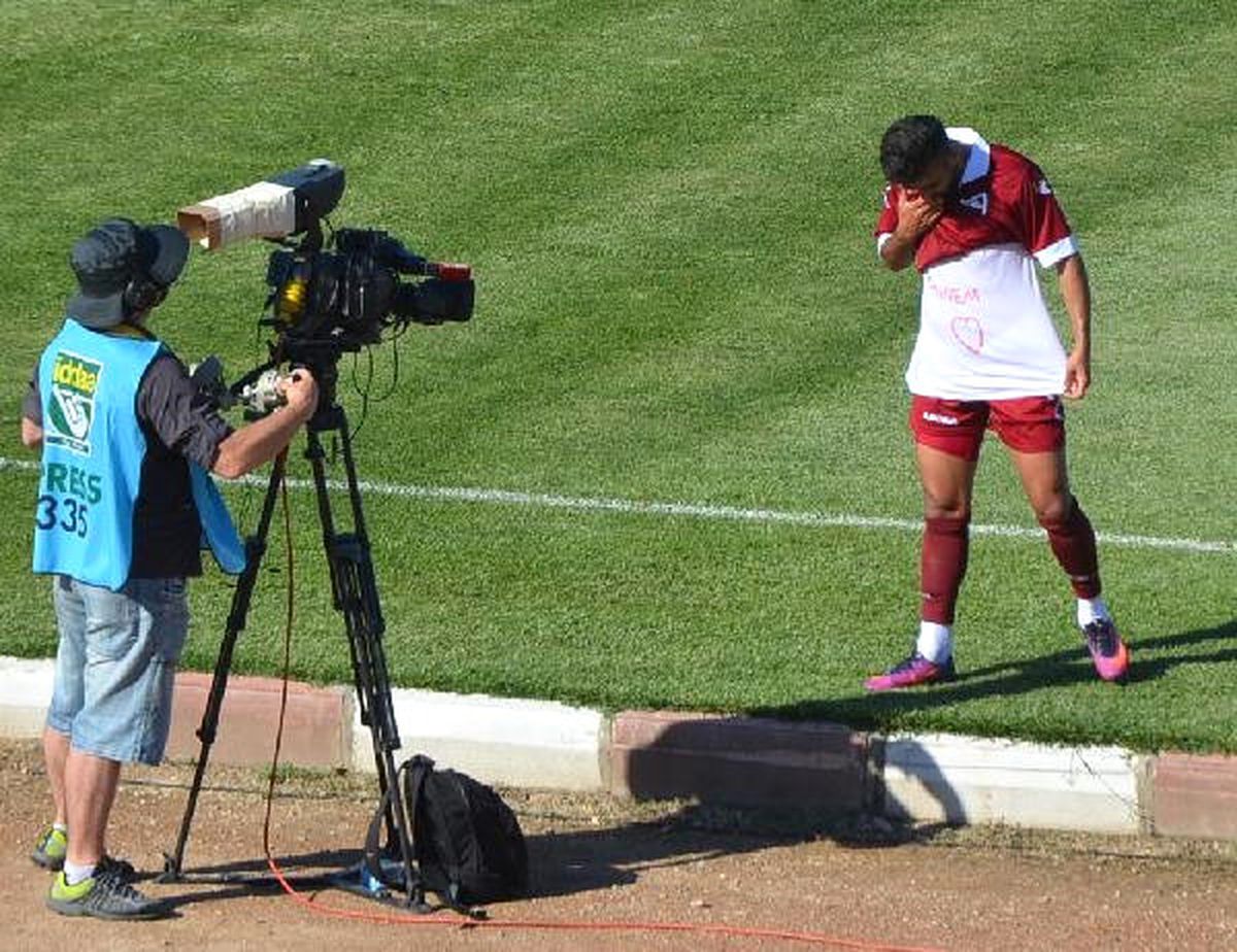 Bandırmaspor\'da Gökhan Karedeniz Tedbirsiz Disiplin Kurulu\'na Sevk Edildi