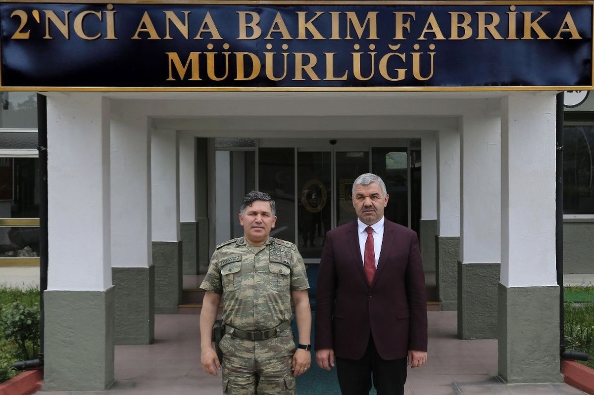 Başkan Çelik, 2. Ana Bakım Merkezi Komutanlığı\'nı Ziyaret Etti