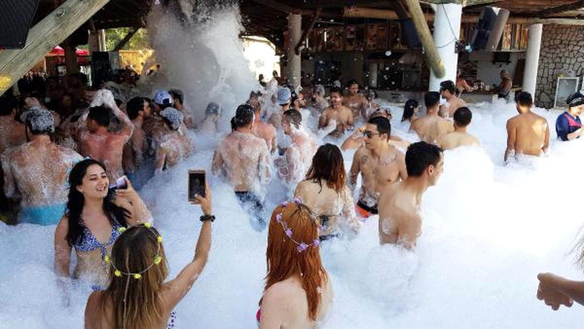 Bodrum\'da Köpük Sezonu Açıldı
